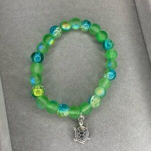 Glass green handmade bracelet